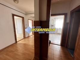 vanzare-apartament-3-camere-decomandate-alba-iulia-zona-dedeman