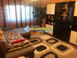 apartament-3-camere-decomandat-de-vanzare-etaj-3-finisat