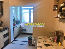 apartament-3-camere-decomandat-de-vanzare-etaj-3-finisat-2