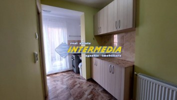 garsoniera-renovata-de-inchiriat-in-alba-iulia-zona-cetate-piata-etaj-intermediar