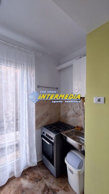 garsoniera-renovata-de-inchiriat-in-alba-iulia-zona-cetate-piata-etaj-intermediar-2