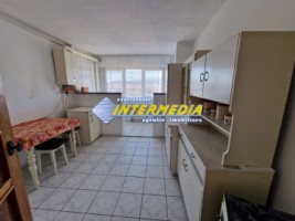 vanzare-apartament-2-camere-cetate-m-uri-alba-iulia-2-balcoane-si-vedere-parc-4