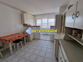 vanzare-apartament-2-camere-cetate-m-uri-alba-iulia-2-balcoane-si-vedere-parc-11