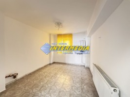 inchiriere-spatiu-comercial-la-bulevard-34-mp-cu-centrala-termopane-si-contoare-separate-alba-iulia-cetate-8