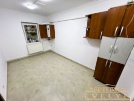 de-inchiriat-spatiu-comercial-zona-calea-nationala-scoala-nr-11-pret-400-euro-negociabil