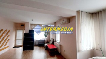 apartament-cu-2-camere-de-inchiriat-la-casa-zona-cetate-2