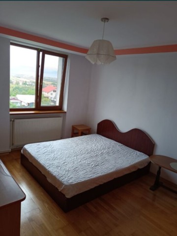 de-vanzare-apartament-cu-3-camere-decomandat-plus-mansarda-3