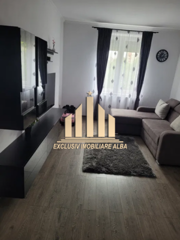 vand-apartament-renovat-in-zona-centru-5