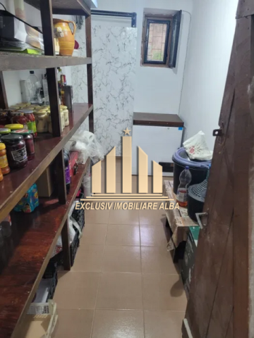 vand-apartament-renovat-in-zona-centru-6