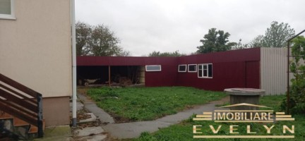 de-vanzare-casa-dpe-teren-2500mp-oras-darabani-casa-mr-pret-160000-euro-negociabil-2