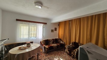 baicoi-casa-pe-ter-1354mp-pret-locuintaactiv-comerciale-130000-euro-20