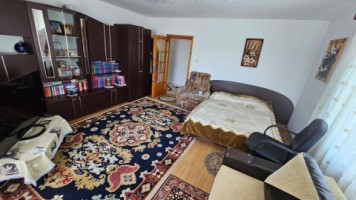 baicoi-casa-pe-ter-1354mp-pret-locuintaactiv-comerciale-130000-euro-25