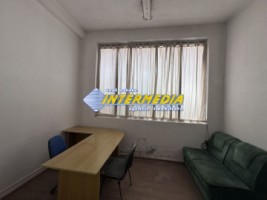 spatiu-comercial-de-inchiriat-250-patrati-in-centru-2