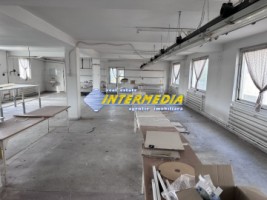 spatiu-comercial-de-inchiriat-250-patrati-in-centru