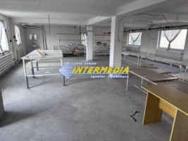 spatiu-comercial-de-inchiriat-250-patrati-in-centru-4