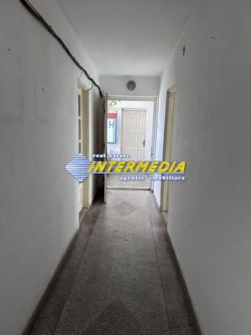 spatiu-comercial-de-inchiriat-250-patrati-in-centru-13