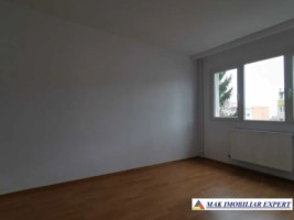 apartament-2-camere-confort-1-etaj-34-de-vanzare-in-brasov-ideal-pentru-familie-3