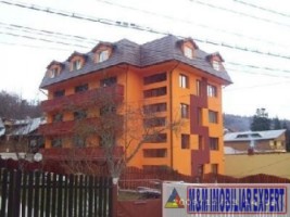 vila-cu-36-camere-si-teren-de-1066-mp-de-vanzare-in-busteni-prahova-ideala-pentru-investitii-turistice