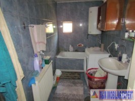 casa-cu-4-camere-si-teren-de-3000-mp-de-vanzare-in-bujoreni-teleorman-ideala-pentru-locuinta-spatioasa-12