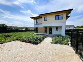 casa-de-vanzare-135mp-teren-700mp-zona-hudum-peco-cristal-pret-165000-euro