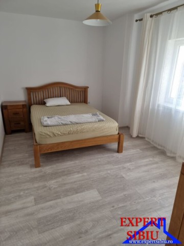 inchiriez-apartament-3-camere-recent-renovatcartier-kogalniceanu-5