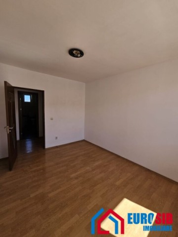 apartament-3-camere-de-vanzare-in-sibiu-zona-turnisor-11