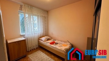 apartament-3-camere-decomandat-de-vanzare-in-sibiu-zona-strand-ideal-familie-sau-investitte-3