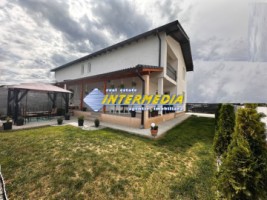 casa-duplex-sppe-cu-balcon-terasa-teren-imprejmuit-finisata-utilata-mobilata-complet-lux-alba-iulia-cetate-53