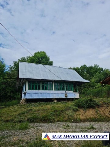 casa-cu-2-3-camere-si-teren-de-1230-mp-de-vanzare-in-bradulet-arges-1