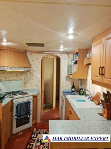 casa-cu-2-3-camere-si-teren-de-1230-mp-de-vanzare-in-bradulet-arges-7