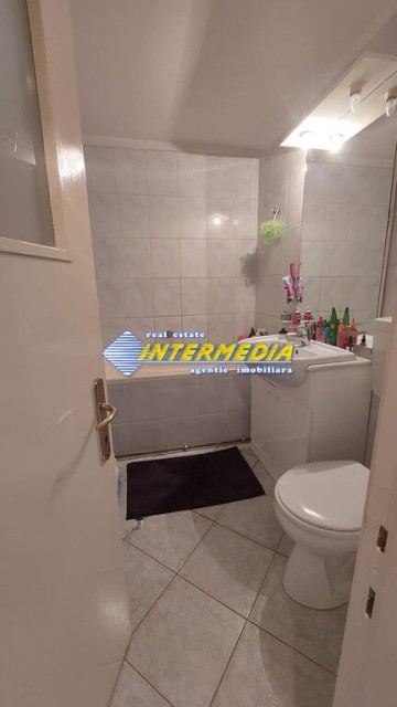 apartament-cu-3-camere-de-vanzare-in-zona-tolstoi-etaj-intermediar-alba-iulia-8