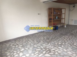 spatiu-de-inchiriat-30-mp-cetate-zona-hcc-pretabil-birouri-cabinet-medical-magazin-3