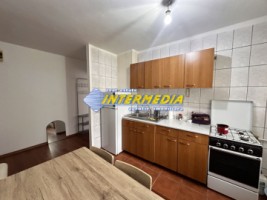 inchiriere-apartament-2-camere-cu-bucatarie-mare-cetate-closca-mobilat-si-utilat-complet-2