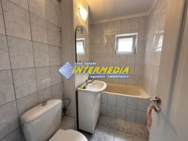 inchiriere-apartament-2-camere-cu-bucatarie-mare-cetate-closca-mobilat-si-utilat-complet-5