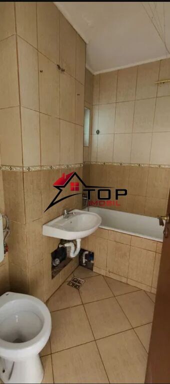 apartament-4-camere-podu-ros-aleea-rozelor-7