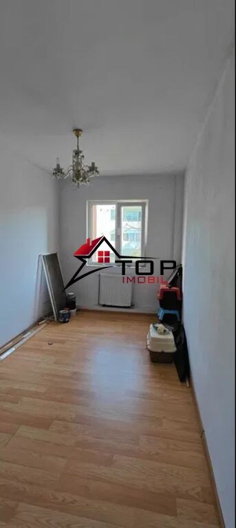 apartament-4-camere-podu-ros-aleea-rozelor-3