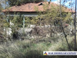 casa-2-camere-demolabila-teren-650-mp-de-vanzare-in-bughea-de-sus-arges-ideala-pentru-locuinta-de-familie