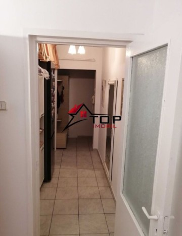 apartament-2-camere-etajul-2-zona-alexandru-cel-bun-2