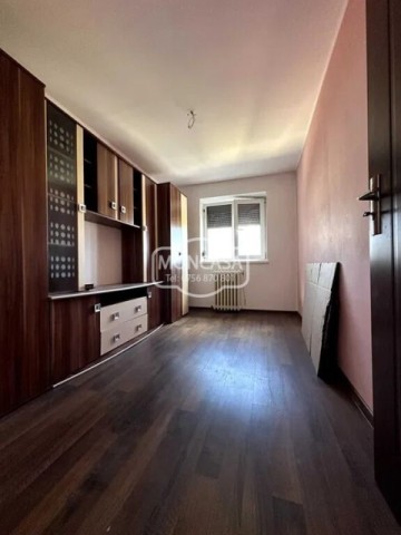 apartament-4-camere-cu-imbunatatiri-zona-ghe-avramescu-4