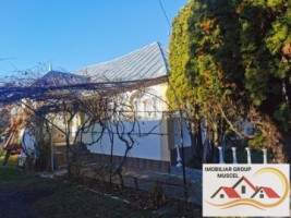 doua-corpuri-de-casa-cu-6-camere-si-1973-teren-intravilan-in-comuna-valea-mare-pravat-pret-65000-euro-negociabil-1