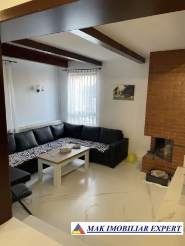 vila-7-camere-de-vanzare-cu-teren-de-1300-mp-in-valea-cheii-dambovicioara-arges-ideala-pentru-pensiune-sau-casa-de-vacanta-2