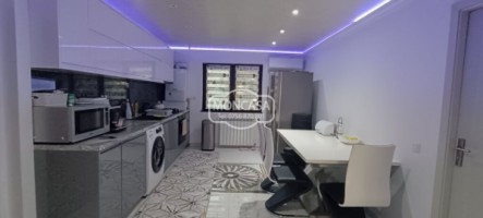 apartament-3-camere-zona-bazar-etaj-4-cu-sarpanta