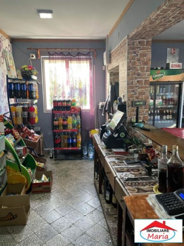 casa-cu-etaj-in-crucisor-cu-spatiu-comercial-id-22938-2