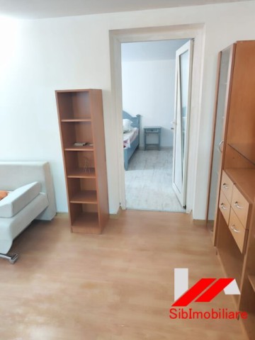 apartament-2-camere-la-vila-curte-si-parcare-zona-centrala-5