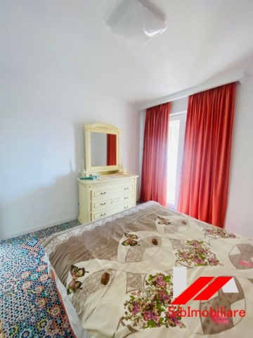 apartament-3-camere-utilat-si-mobilat-100-mp-cu-terasa-de-inchiriat-in-sibiu-zona-centrala-11