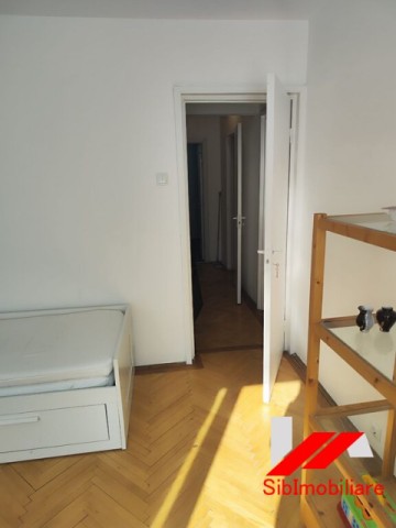 apartament-3-camere-utilat-complet-spatios-si-luminos-zona-rahova-7