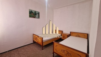 apartament-cu-3-camere-de-inchiriat-in-ampoi-3-4