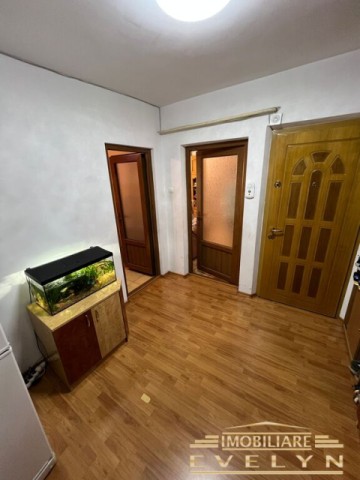 de-vanzare-apartament-2-camere-la-parter-zona-tudor-vladimirescu-scoala-nr8-4