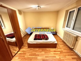 casa-cu-4-camere-de-vanzare-in-alba-iulia-zona-centru-cu-toate-utilitatile-4