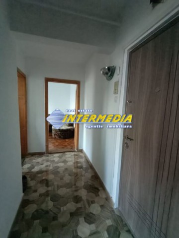 vanzare-apartament-4-camere-modificat-in-3-alba-iulia-cetate-bulevard-cu-bucatarie-mare-mobilat-si-utilat-complet-7